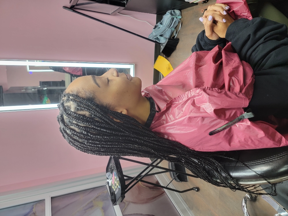 KNOTLESS BRAID (WITHOUT HAIR)