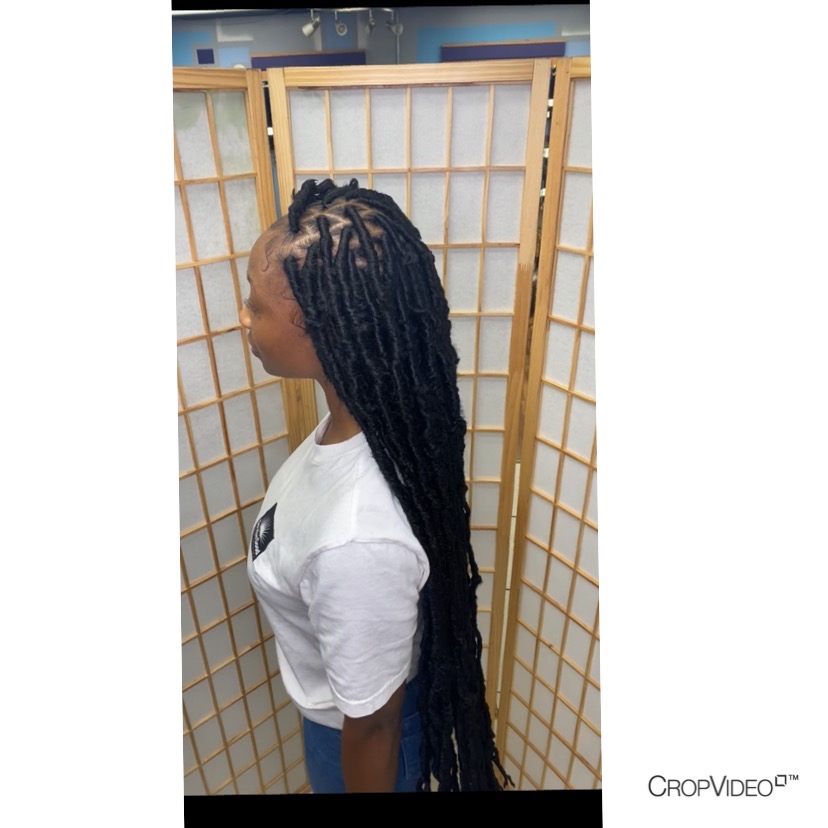 40” Distressed Soft Locs W/hair