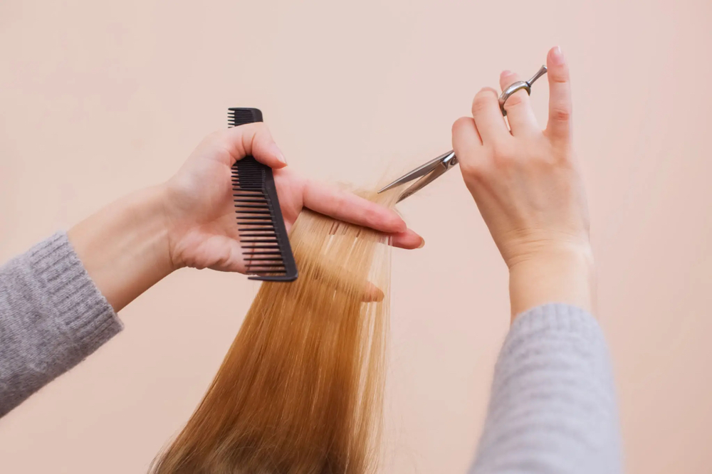 Women’s Haircut by Jennifer