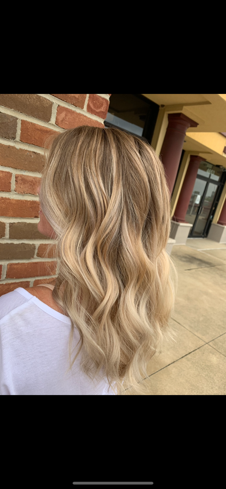 Custom Blonding/Baylage + Haircut