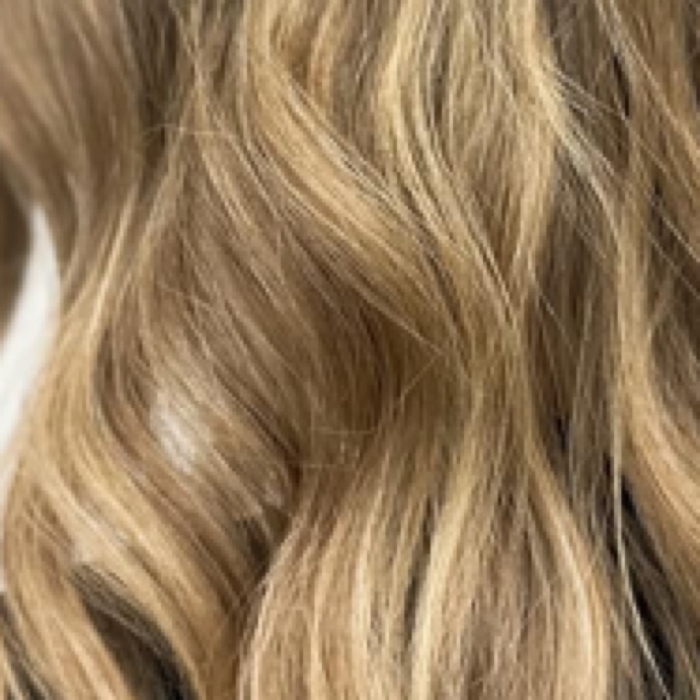 Hairline Foil at Emma Does My Hair in Valparaiso, IN