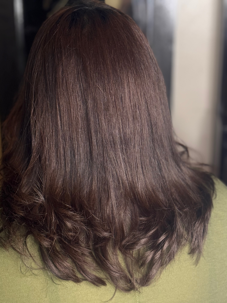 Signature Haircut Experience at Mamita’s Beauty Studio in Colonie, NY