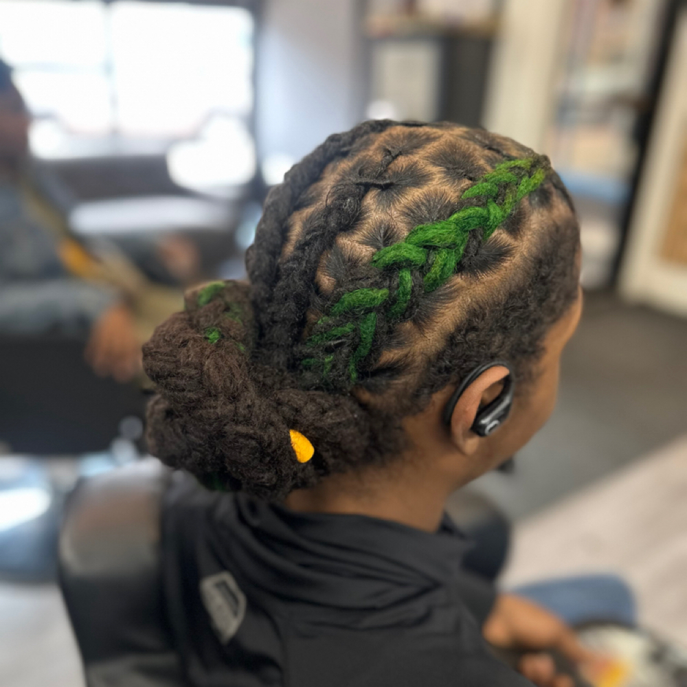 Signature Color Services at Natural Identity in Buffalo, NY