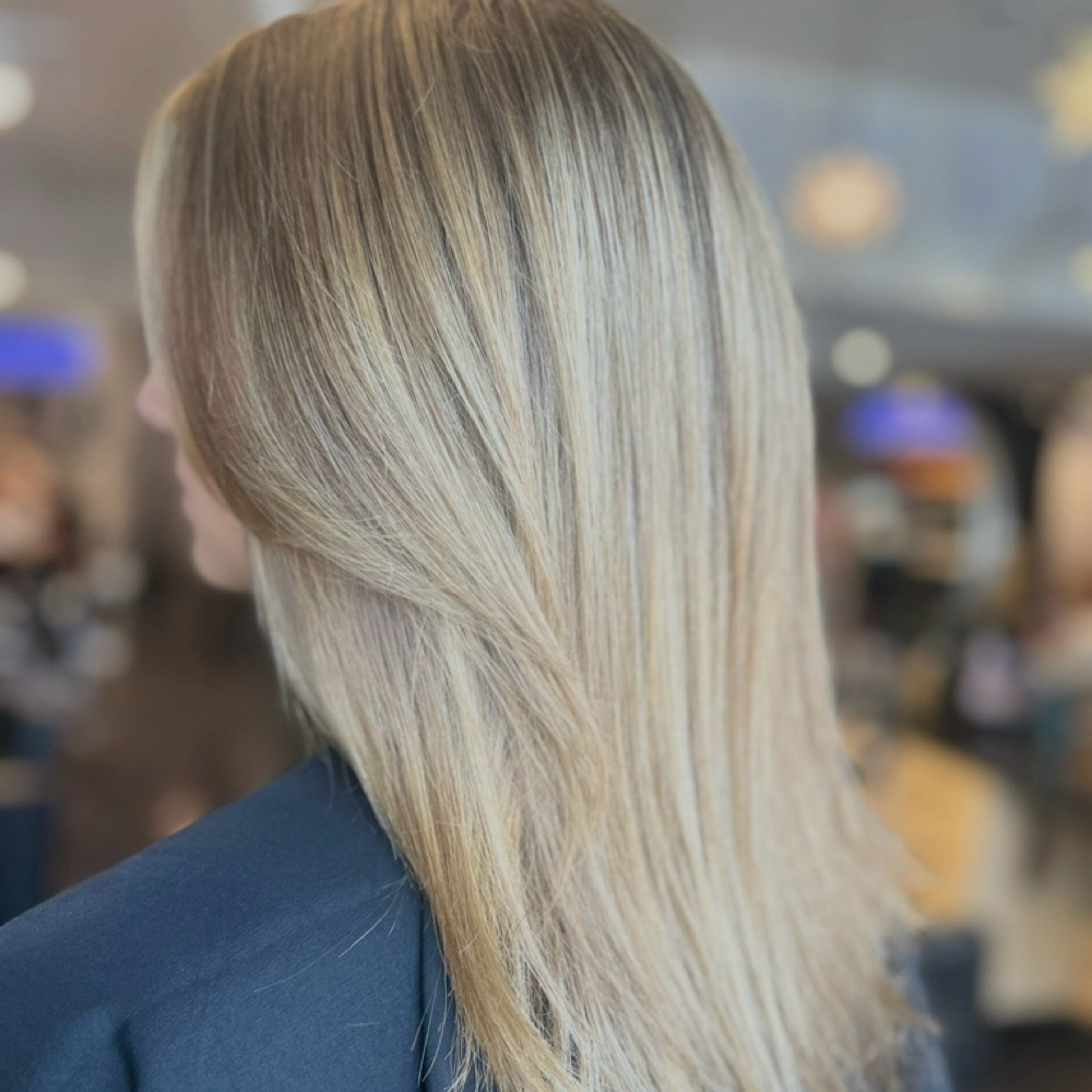 Full Foilayage at hairbybellaboo in Hagerstown Maryland, MD