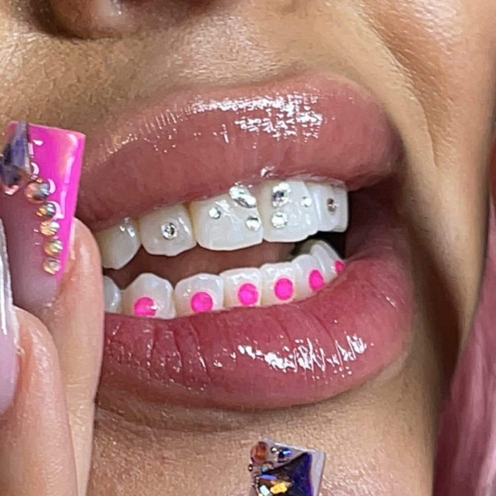 Butterfly Design Tooth Gems at Queen Of The Mouth in San Antonio, TX