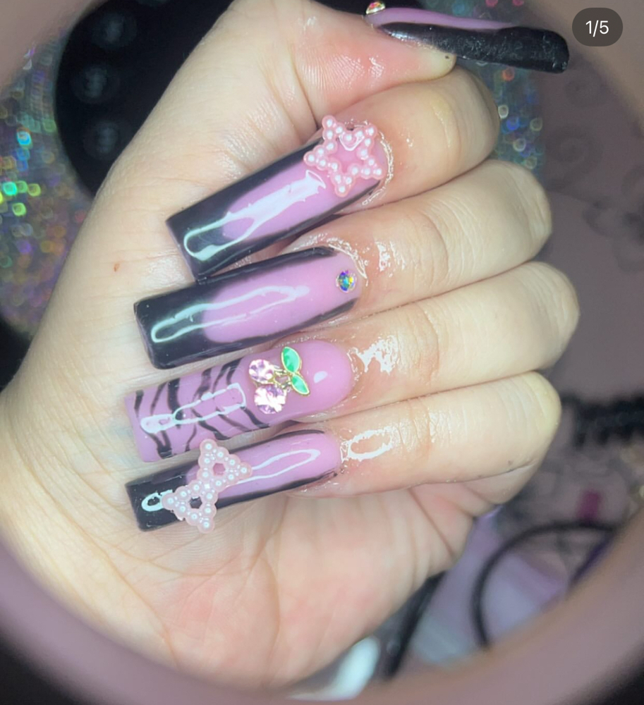 Nail Charms at Luckxurious Beauty in Pensacola, FL