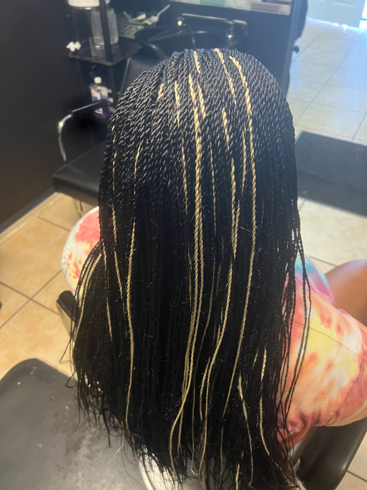 Medium Twist