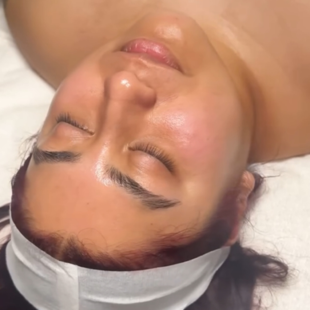 Dermaplane Facial at Eres Bella Day Spa in Bell, CA