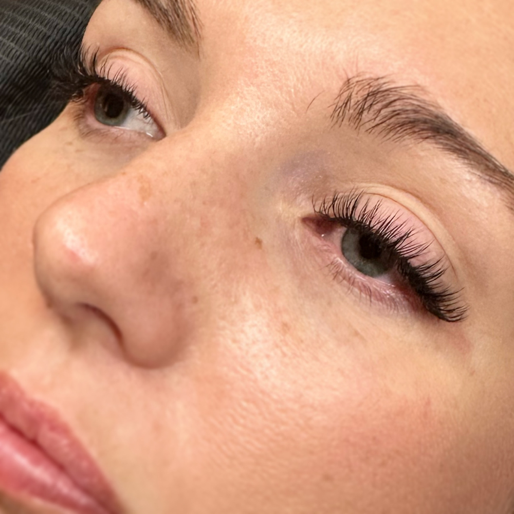 1 Hr 15  Minute Lash Fill