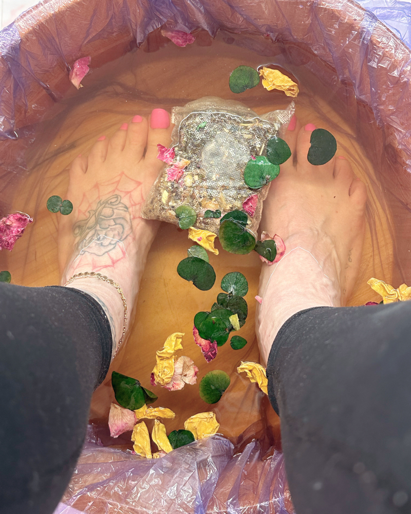 Detox foot Bath