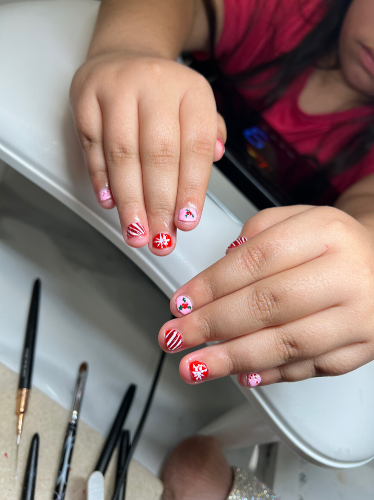 Little Hands Manicure at GlamsBySandy5 in California, CA