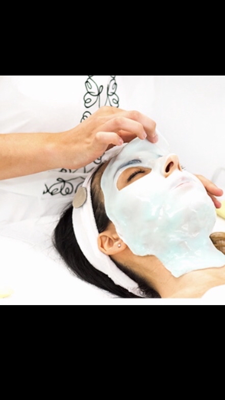 Eminence Organic Facial