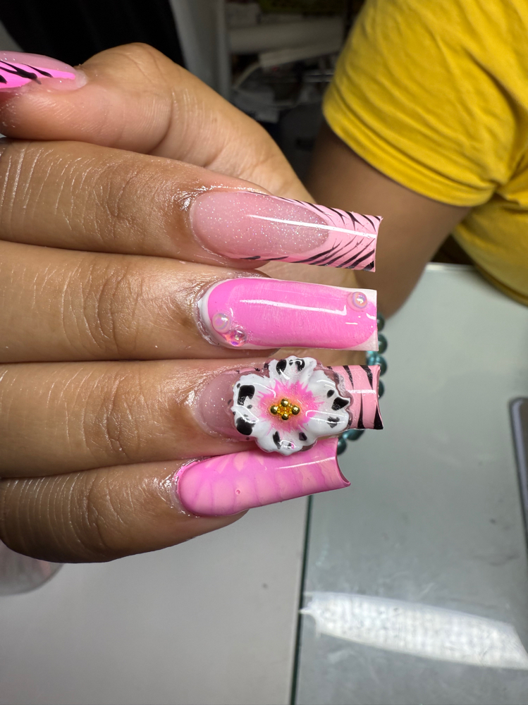 Client design/inspo (*base price*)
