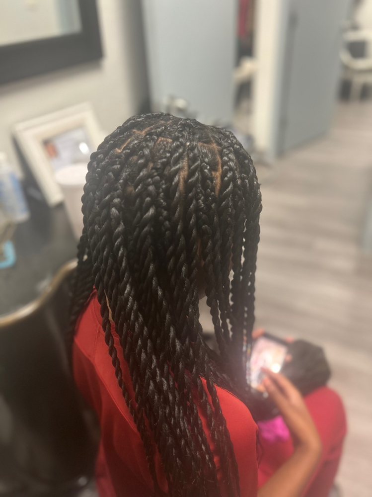 Medium Senegalese Twist (hair incl)