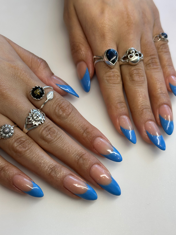 Basic Gel French Tip Manicure