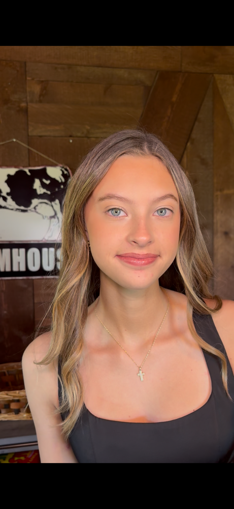 Young Lady Light Makeup at Lil’s beauty bar in Trexlertown, PA