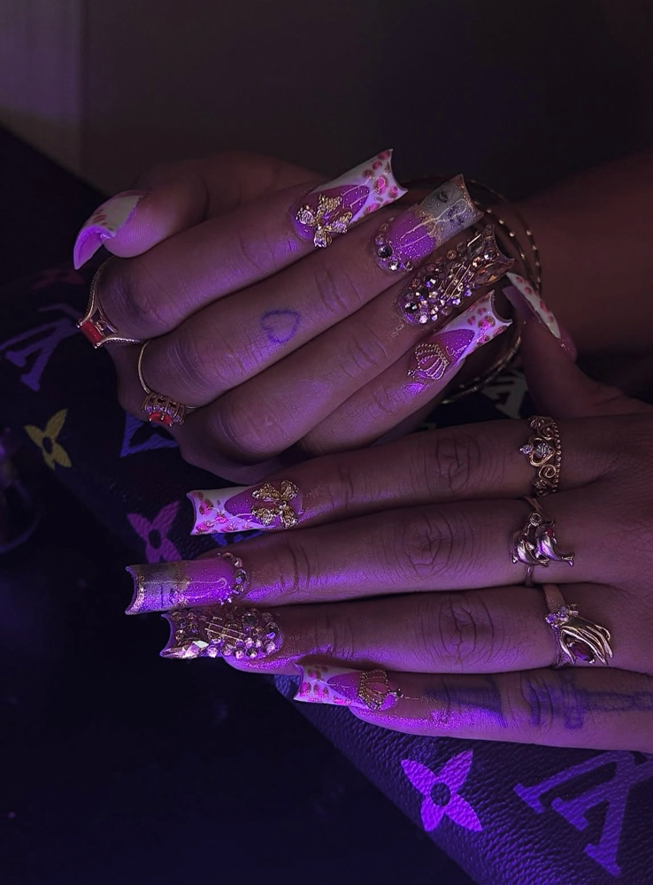 𝐌𝐄𝐃𝐈𝐔𝐌 𝐒𝐄𝐓