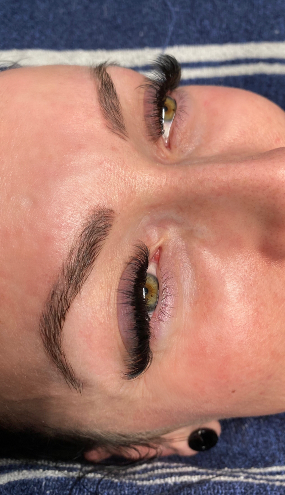 Mini Fill / Lash Touch Up at brutalbeautyphx in Phoenix, AZ