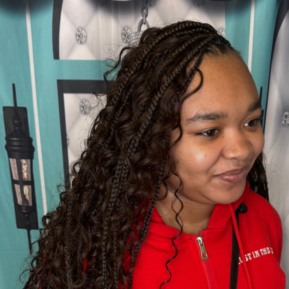 Medium Boho Knotless at Akennas Braids in Chesapeake, VA