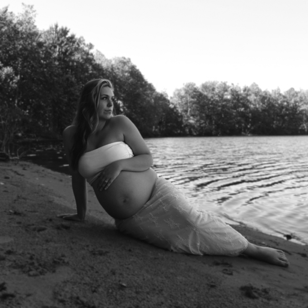 Maternity + Fresh 48 at Kaia Golden Photography in Warsaw, IN