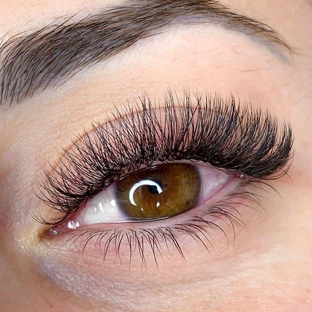 Volume Lashes Full Set