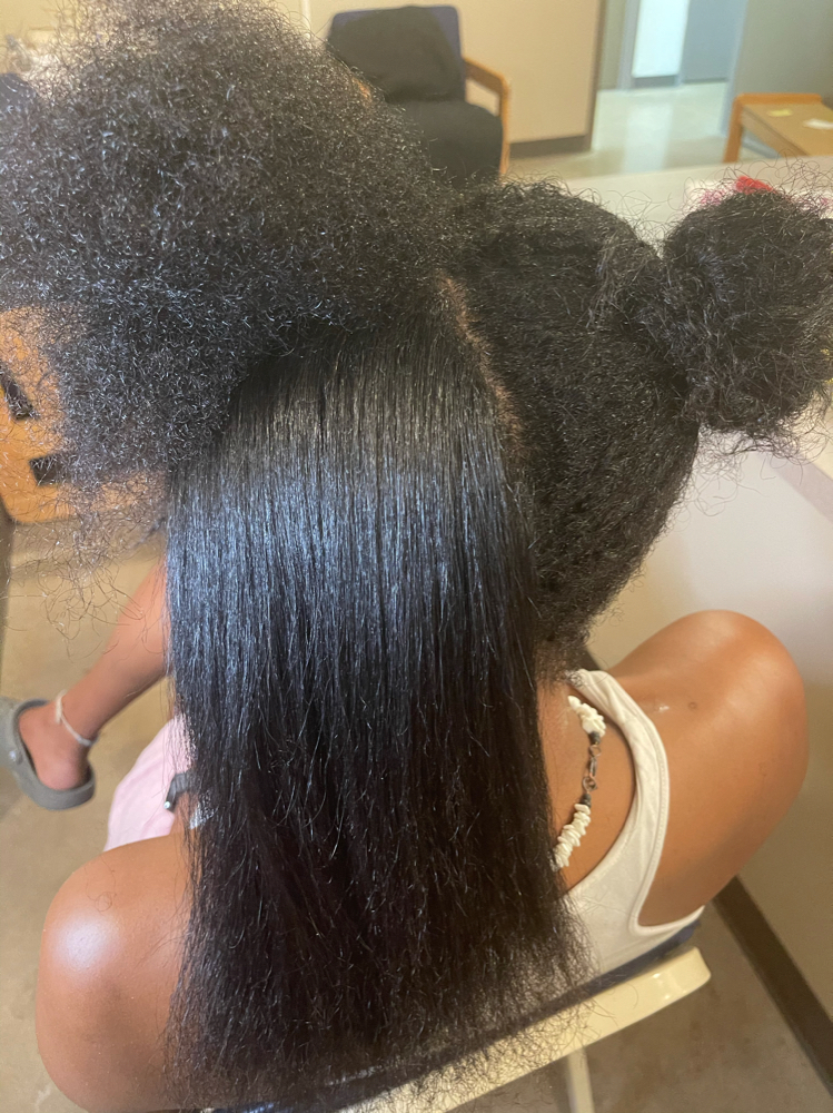 Blow Dry/Detangle at The Hair Confidence in Kansas City, MO