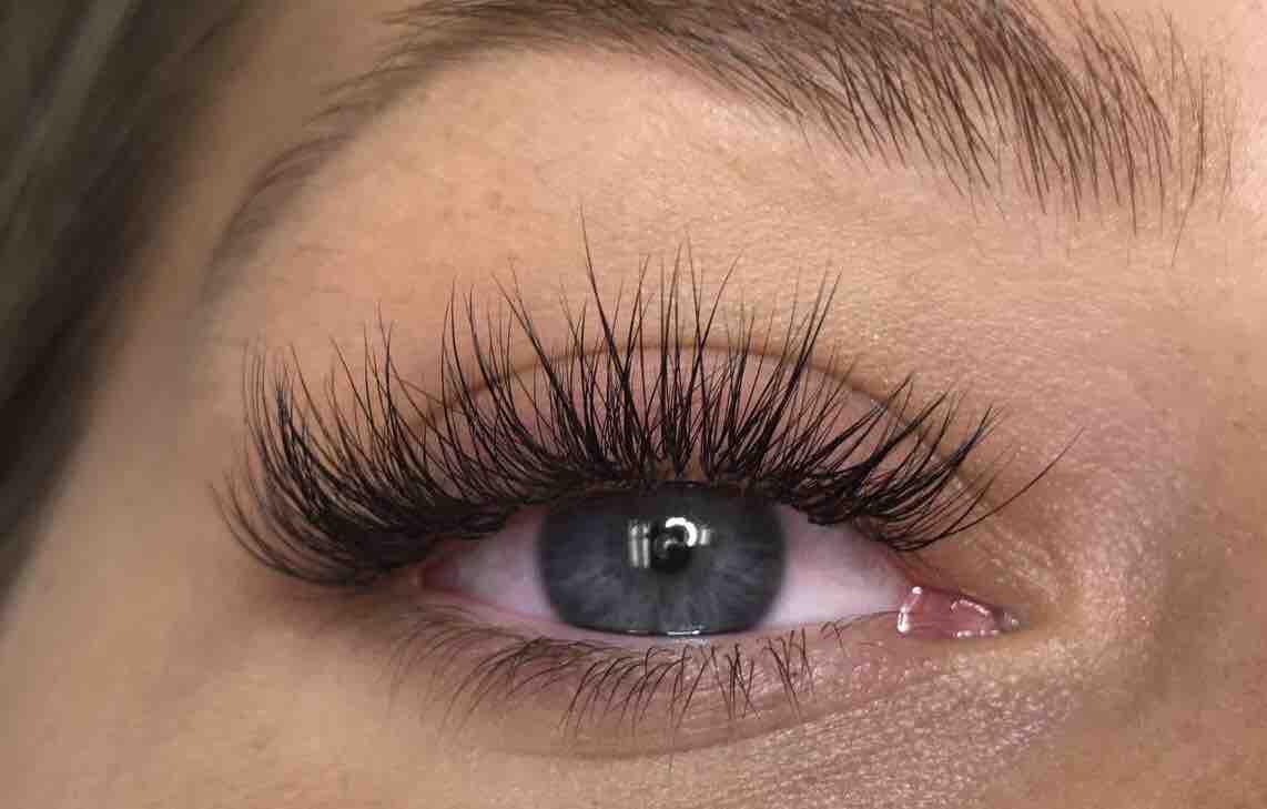 Hybrid Lashes