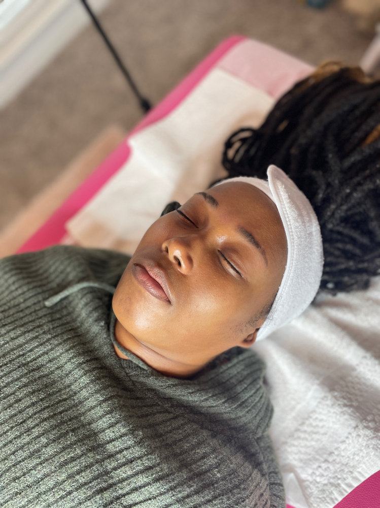 Lumi Honey Signature Facial