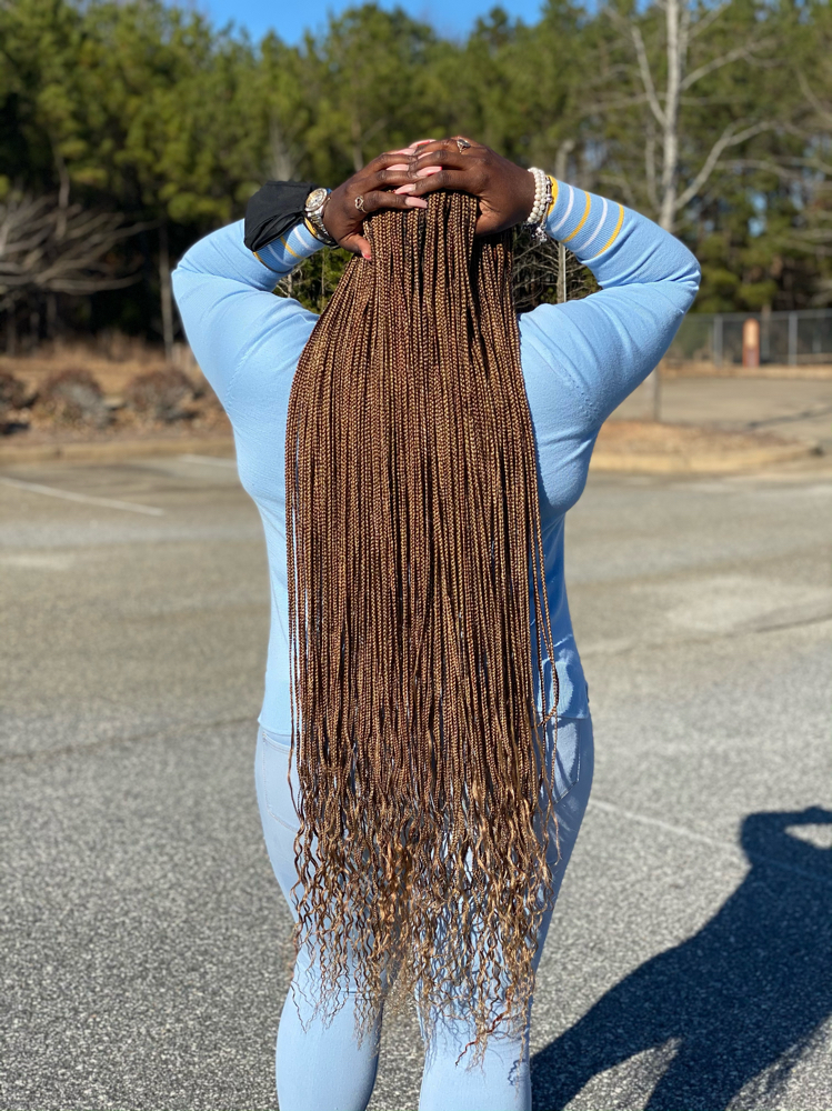 Small Thigh Length Knotless Braids