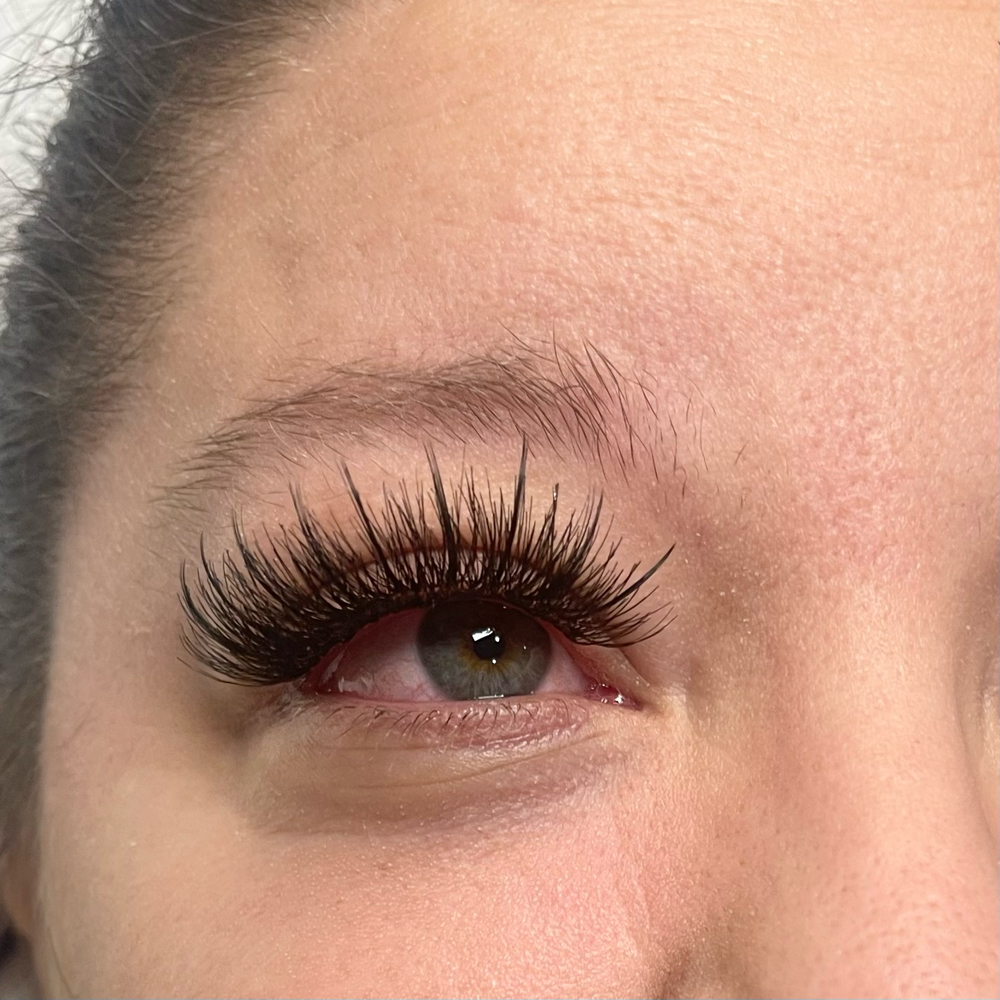 Cluster Lashes