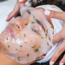 Dermaplane Facial with Jelly Mask