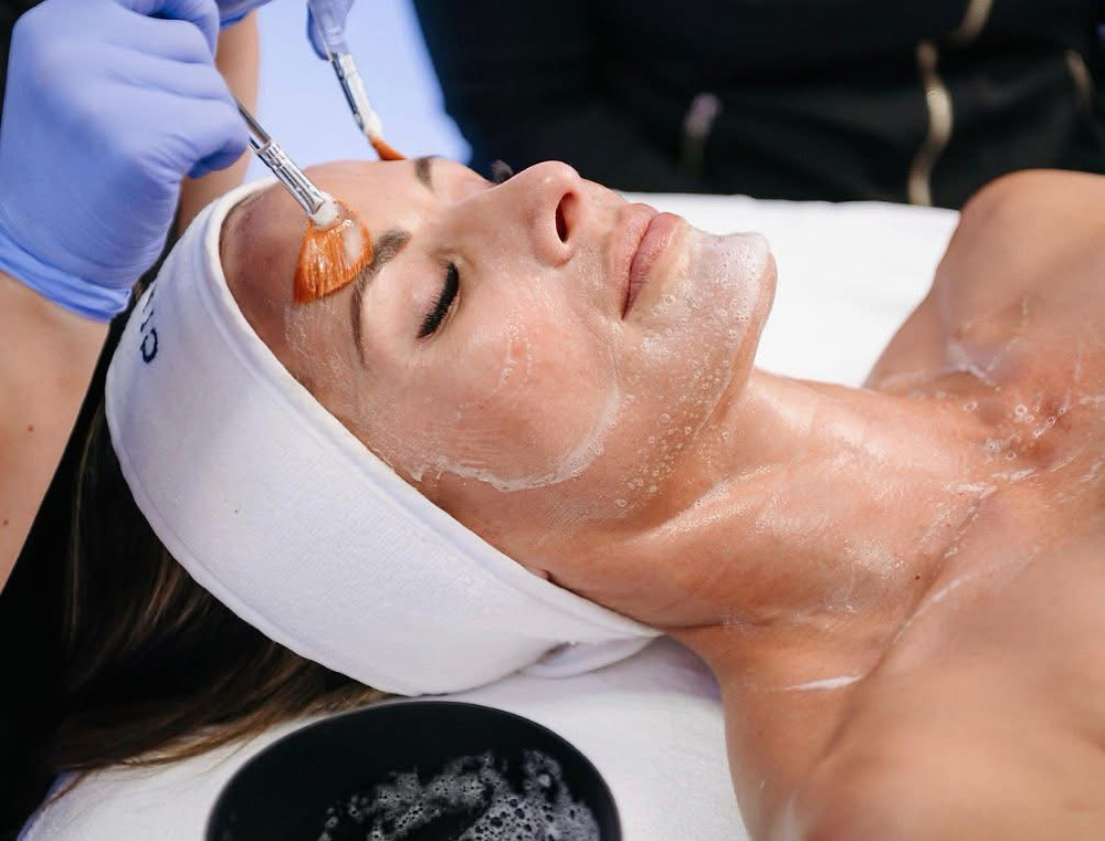 Luxe Lift Firming Facial