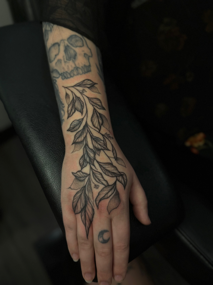 Hand + Finger Tattoos