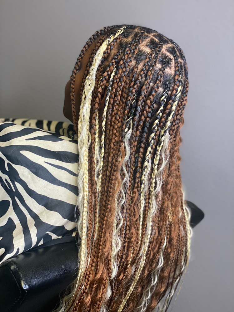 Medium Bohemian Knotless Braids