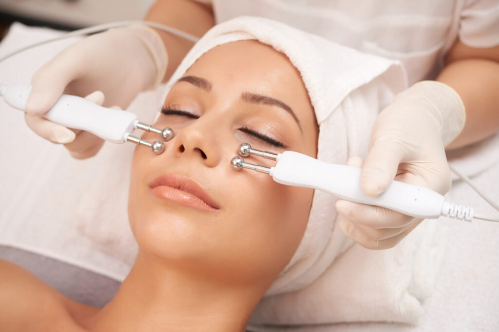 Microcurrent Facial Lift & Tone at Luminous Glow Skin & Laser in Buckeye, AZ