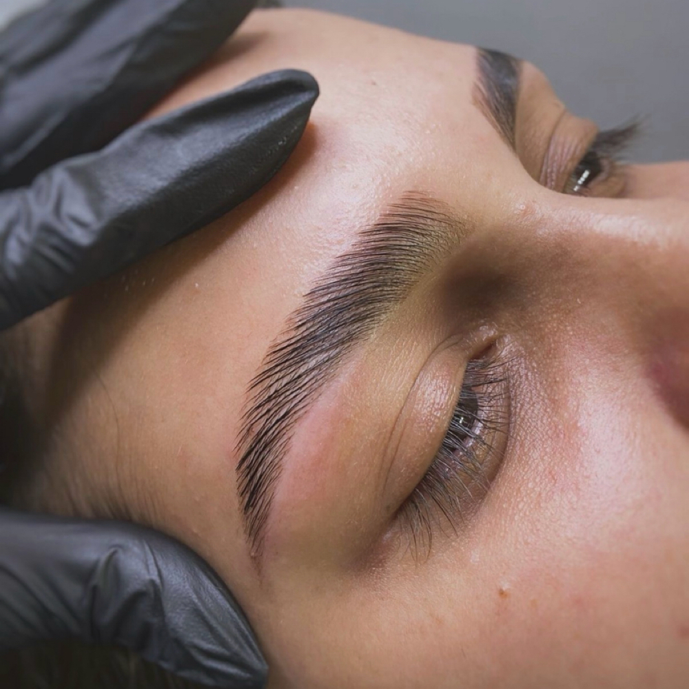 Eyebrow Lamination at María Botero PMU in Ashburn, VA