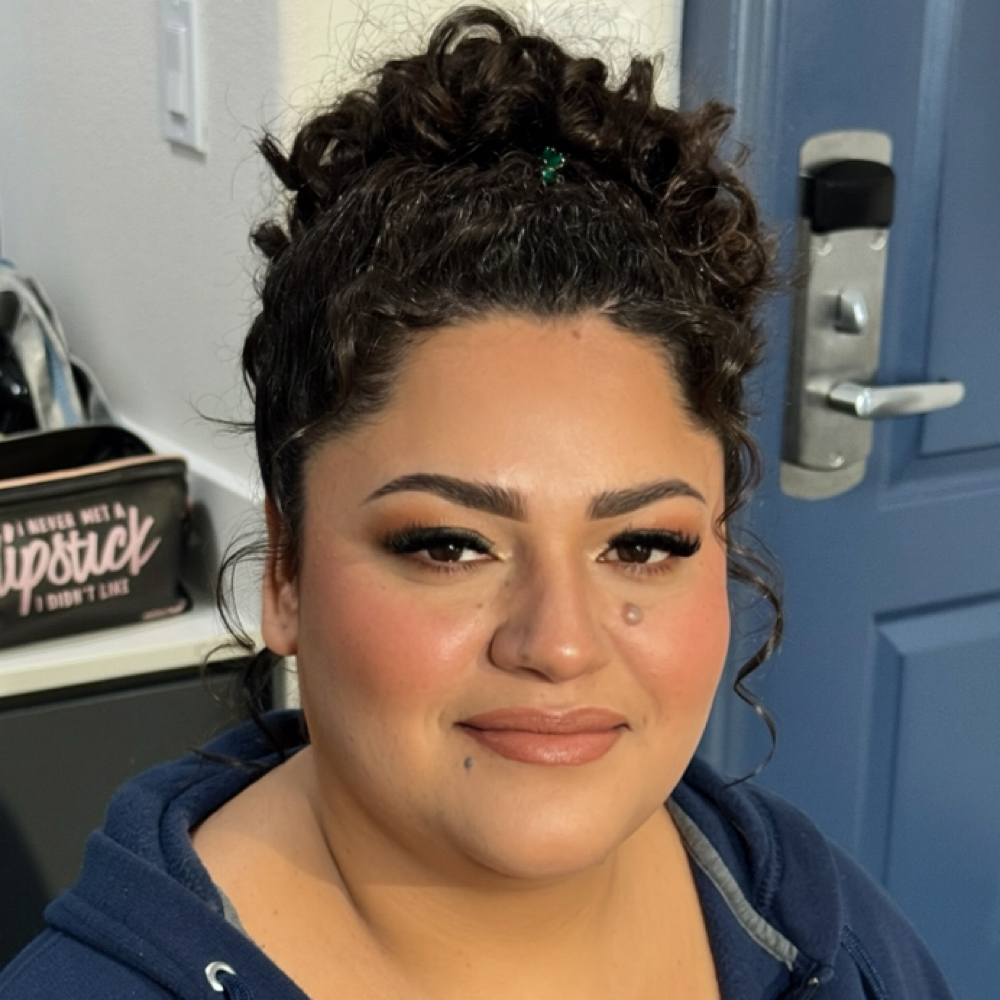 Signature Makeup at Arce Beauty Co. in Apple Valley, CA