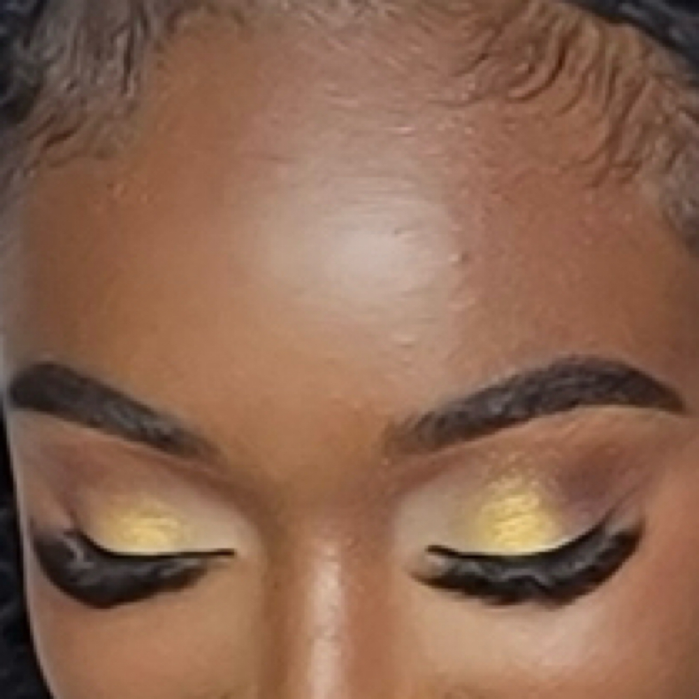 Full Volume Full Set at Opulent Lash Bar in Tampa, FL