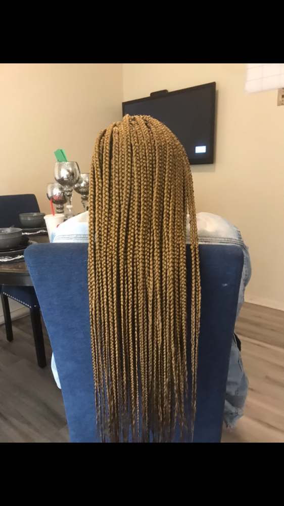 Smedium Box Braids