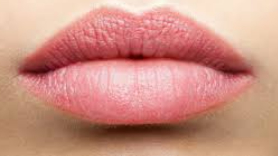 Permanent Lip Blush
