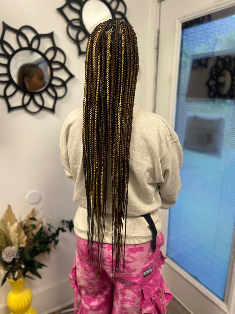 Knotless Braids Medium Butt Length