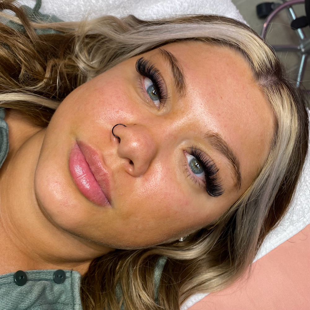 Mega Volume Eyelash Full Set at The Esti Destiny in Huntsville, AL