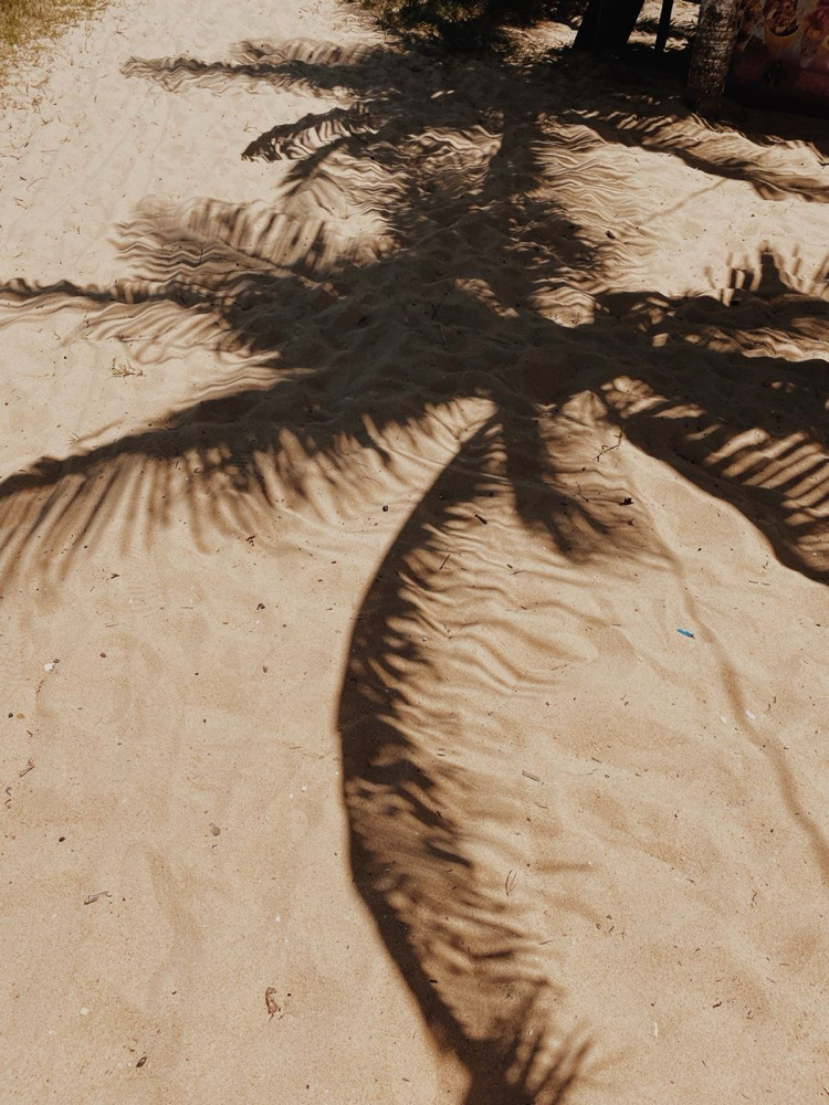 Stand alone Womens haircut