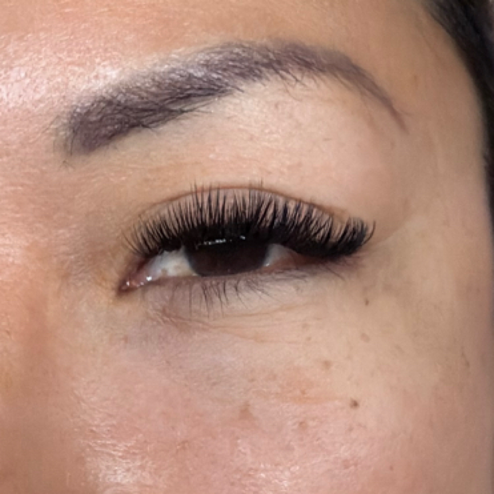 Volume Set at Lashes.byesther in West Haven, CT