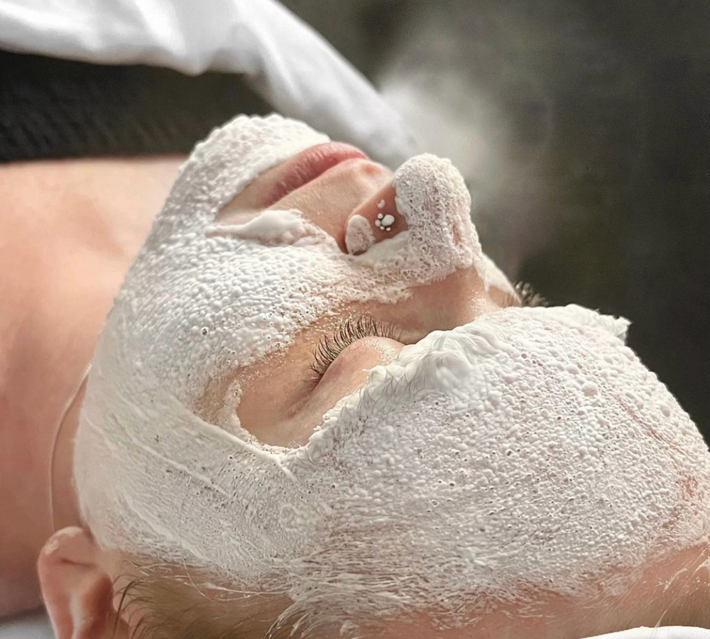 Oxygen Champagne Facial