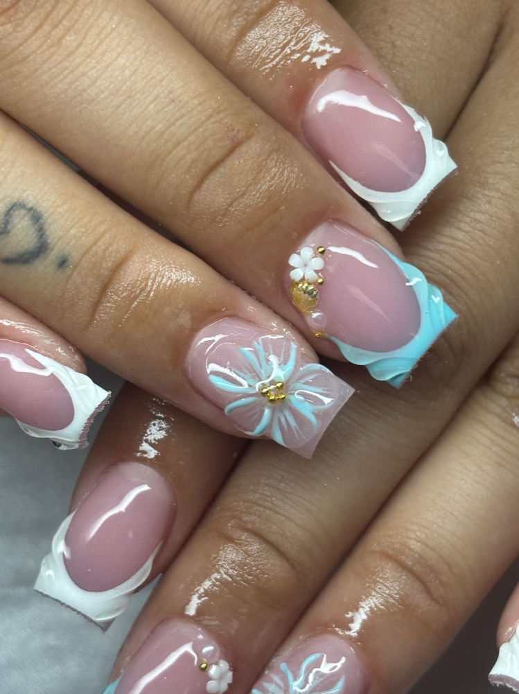 Short Arylic Full Set at Eve Cervantes in Pomona, CA