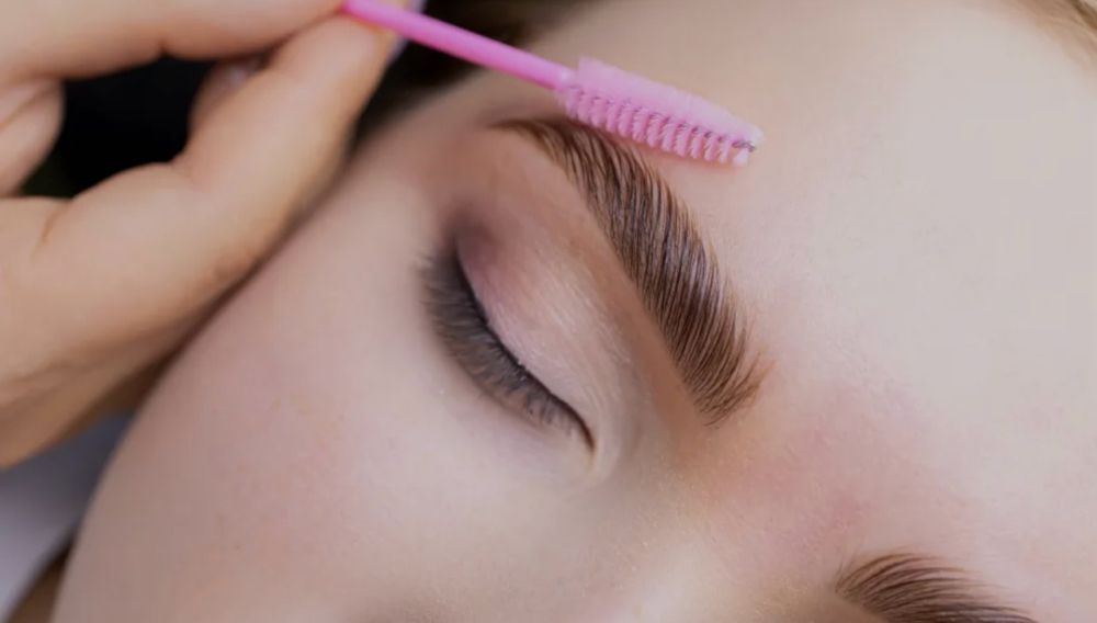 Eyebrow Lamination