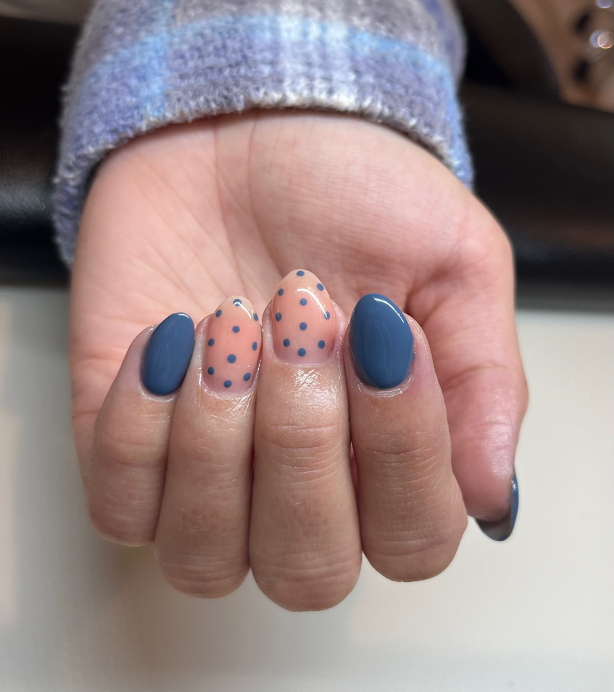 Simple nail art