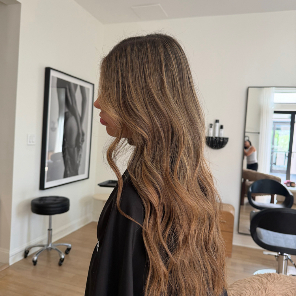 Extention Mini Move-up at Amyxstylist in Dallas, TX