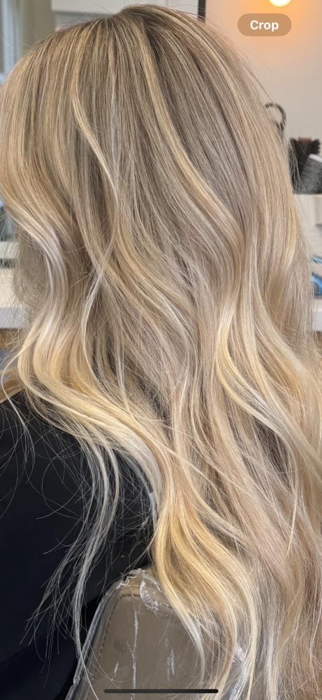 Full Blonding & Haircut